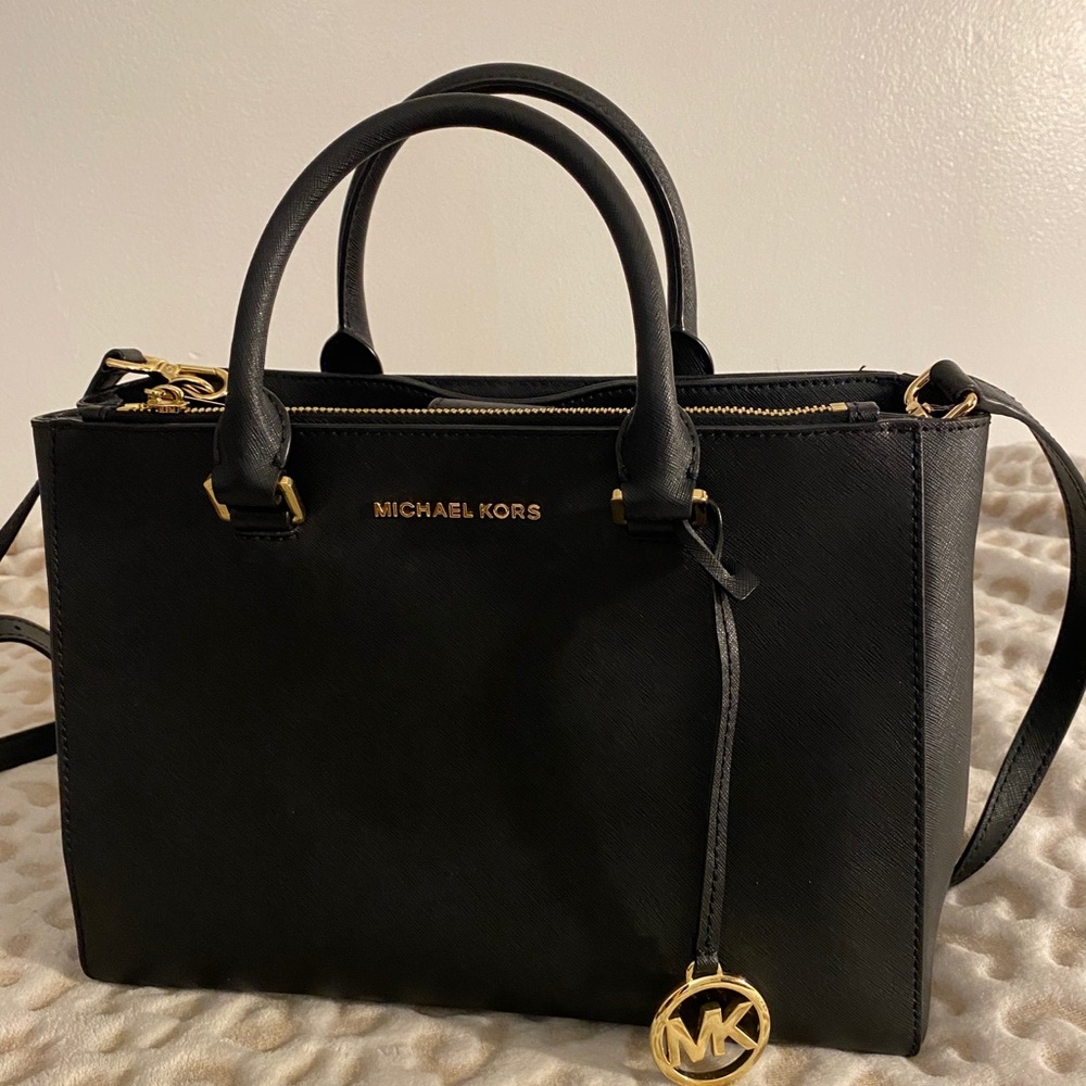 Michael Kors black handbag w/ crossbody strap
